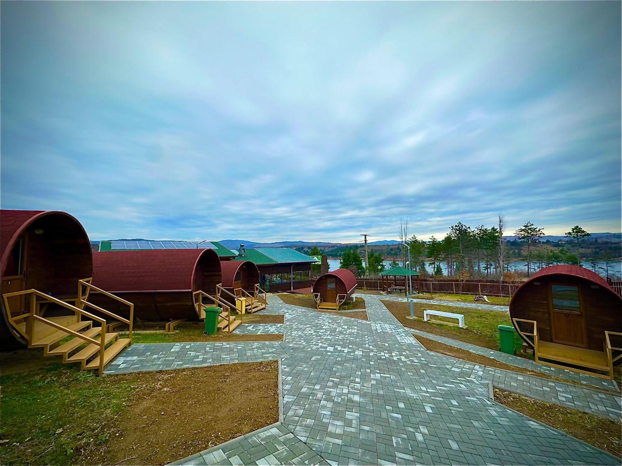 Eco Camp Lake Mladost 韦莱斯 外观 照片